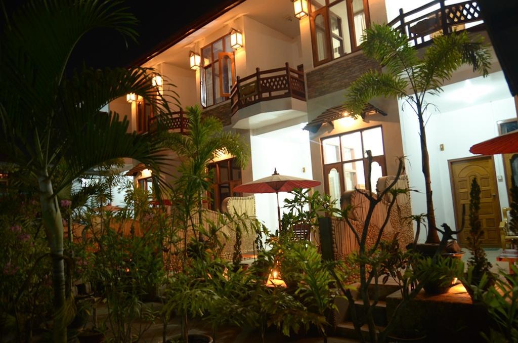 Mingalar Inn Inle Lake Buitenkant foto