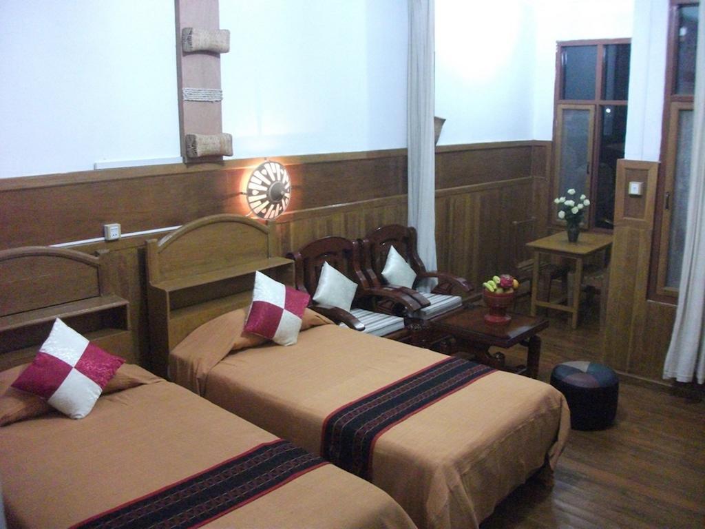 Mingalar Inn Inle Lake Buitenkant foto