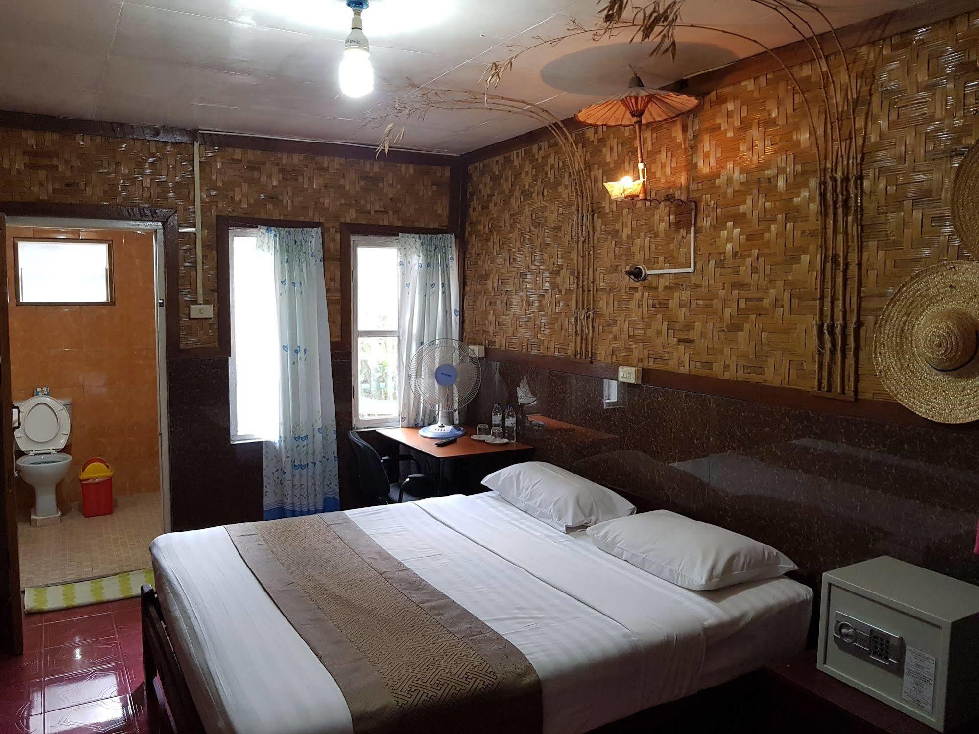 Mingalar Inn Inle Lake Buitenkant foto